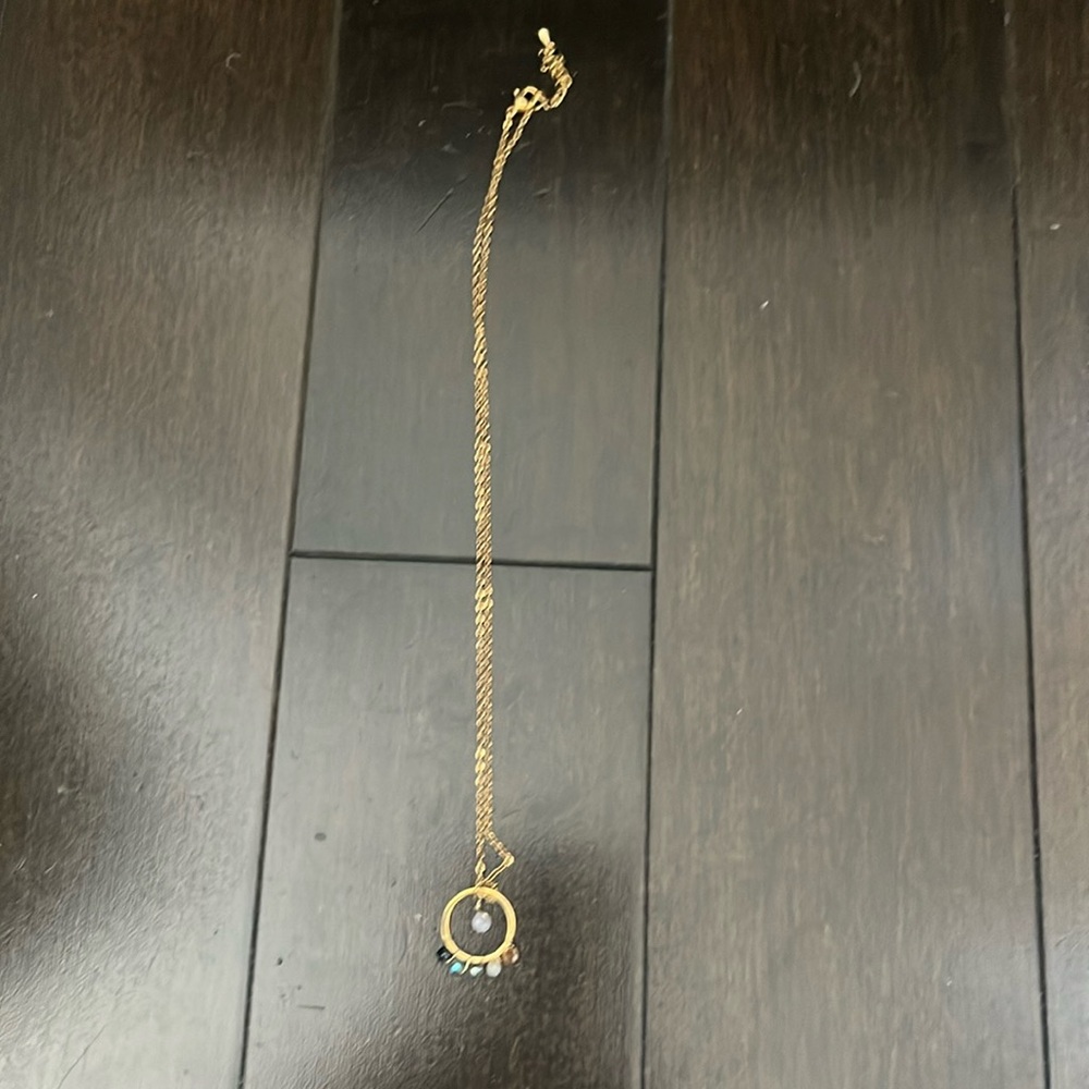Women’s necklace